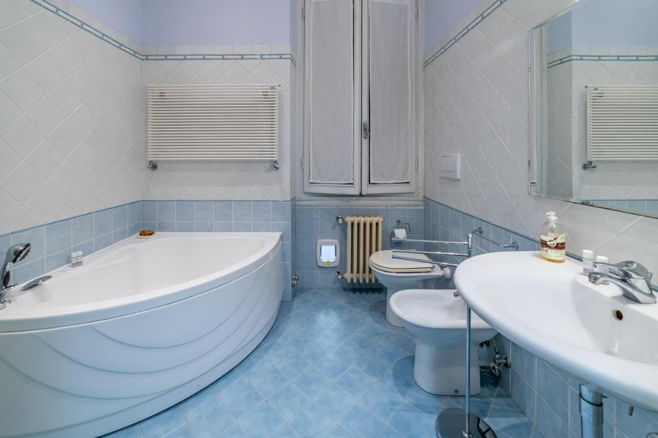 Florence Quiet Apartment With Private Garden Bagian luar foto
